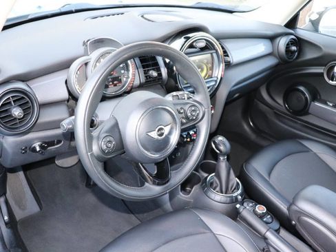 Used 2016 MINI Cooper 2-Door Hardtop image 16