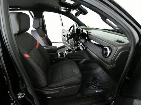 Used 2024 Chevrolet Colorado Z71 w/ Z71 Convenience Package 2 image 22