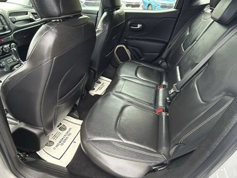 Used 2016 Jeep Renegade Limited AWD/4WD image 26
