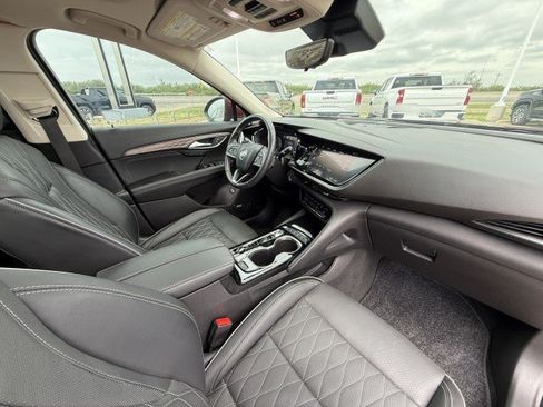 Used 2023 Buick Envision Avenir AWD/4WD image 43