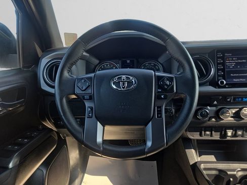 Used 2021 Toyota Tacoma TRD Sport AWD/4WD image 13