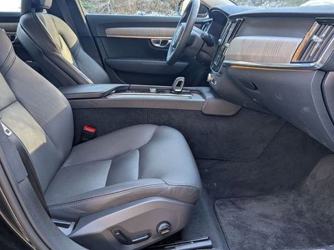 Certified 2023 Volvo S90 B6 Plus image 28