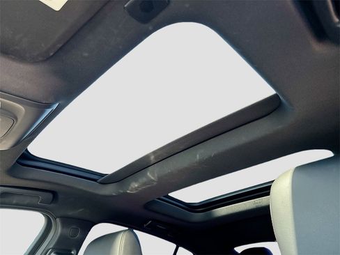 Used 2022 Cadillac CT5 Sport image 17