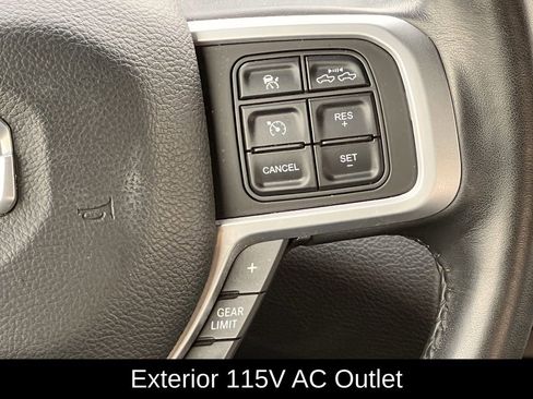 Used 2022 RAM 2500 Lone Star image 17