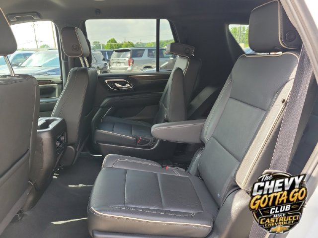 Used 2024 Chevrolet Tahoe Premier AWD/4WD image 21