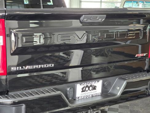 Used 2022 Chevrolet Silverado 1500 RST AWD/4WD image 12