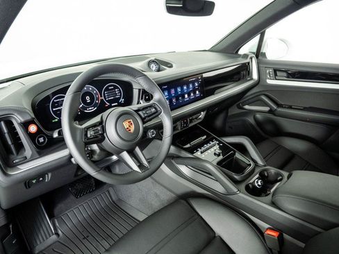 New 2026 Porsche Cayenne AWD/4WD image 4