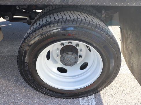 Certified 2023 Ford F550 2WD Crew Cab Super Duty image 20