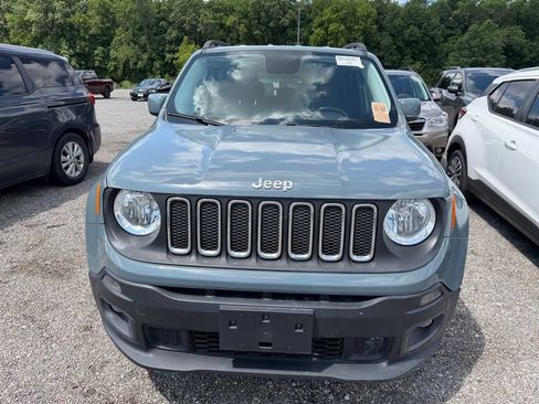 Used 2017 Jeep Renegade Latitude w/ Cold Weather Group AWD/4WD image 1
