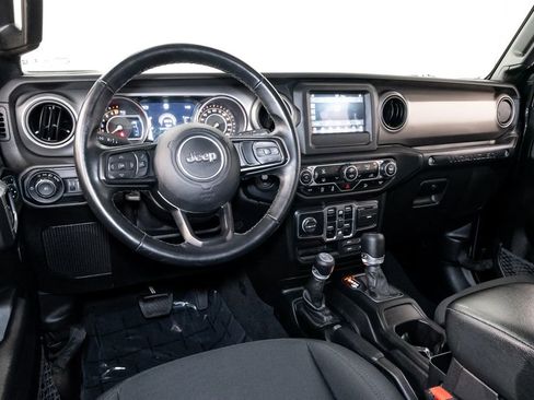 Used 2021 Jeep Wrangler Unlimited Sport AWD/4WD image 7