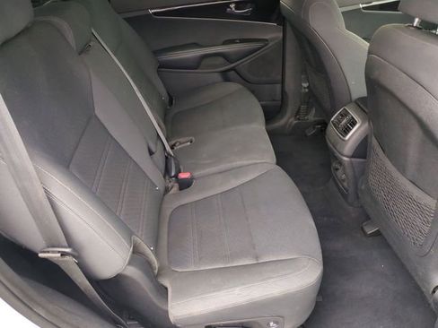 Used 2020 Kia Sorento S FWD image 27