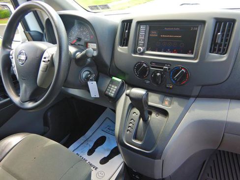 Used 2020 Nissan NV200 SV FWD image 2