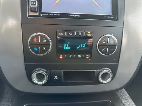 Used 2011 GMC Sierra 1500 SLT image 25