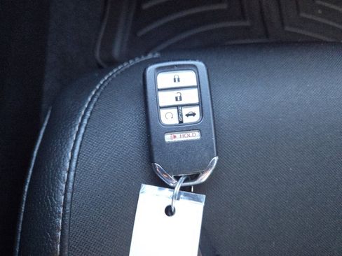 Used 2020 Honda Civic Sport image 33