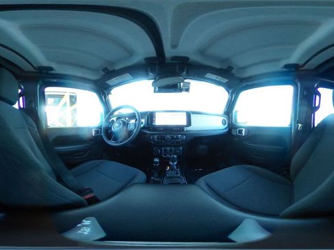 Used 2025 Jeep Wrangler Sport S image 42