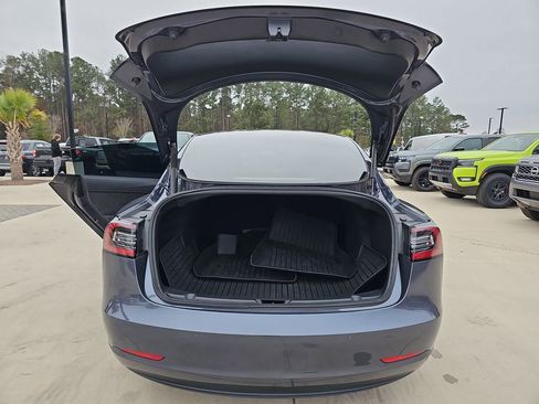 Used 2022 Tesla Model 3 Long Range image 16