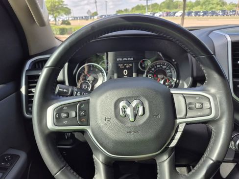Used 2020 RAM 1500 Lone Star RWD image 32