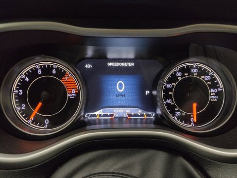 Used 2017 Jeep Cherokee Overland w/ Technology Group image 23