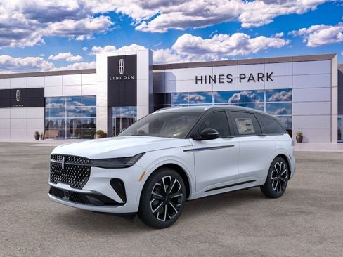 New 2026 Lincoln Nautilus Reserve AWD/4WD image 1
