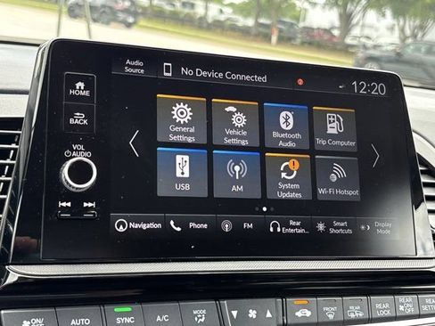 Used 2025 Honda Odyssey Elite image 39