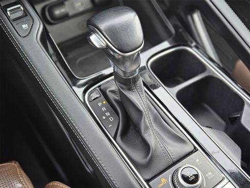 Used 2021 Kia Telluride SX w/ SX Prestige Package image 23