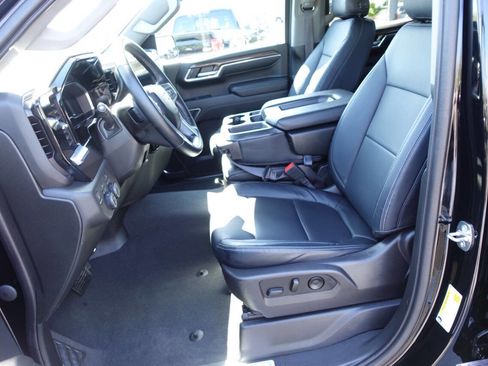 Used 2023 Chevrolet Silverado 1500 LT AWD/4WD image 18