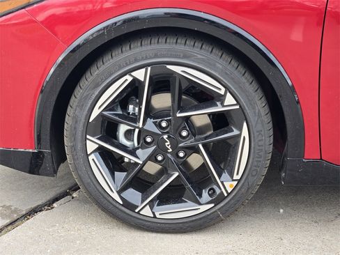 New 2025 Kia K4 GT-Line image 16