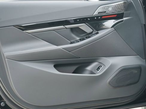 New 2026 BMW 530i w/ M Sport Package image 9