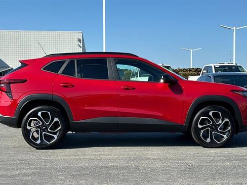 New 2026 Chevrolet Trax RS w/ Driver Confidence Package image 3