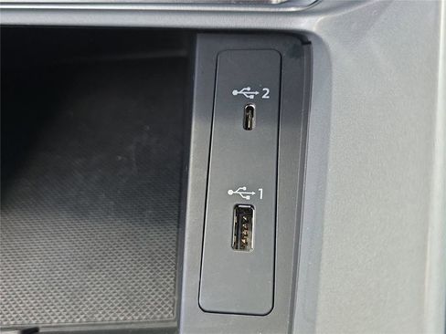 Used 2021 Audi Q3 2.0T Premium w/ Convenience Package image 22