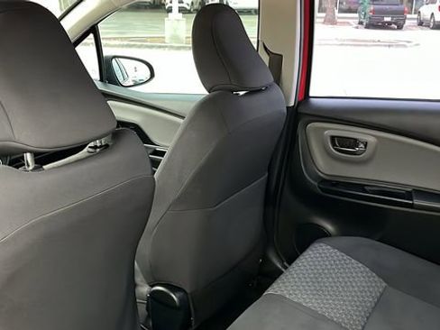 Used 2015 Toyota Yaris LE image 17