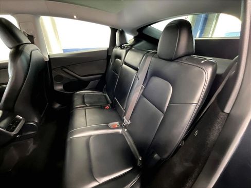 Used 2024 Tesla Model Y Long Range AWD/4WD image 15