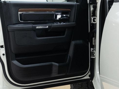 Used 2018 RAM 2500 Laramie AWD/4WD image 26