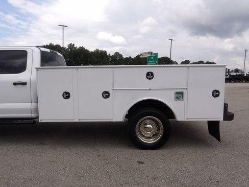 Used 2024 Ford F550 4x4 Crew Cab Super Duty w/ XLT Value Package image 50