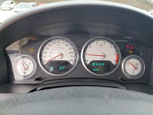 Used 2010 Dodge Grand Caravan SXT w/ Family Value Group image 16