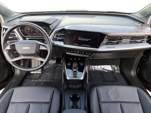 Certified 2024 Audi Q4 e-tron Premium RWD image 9
