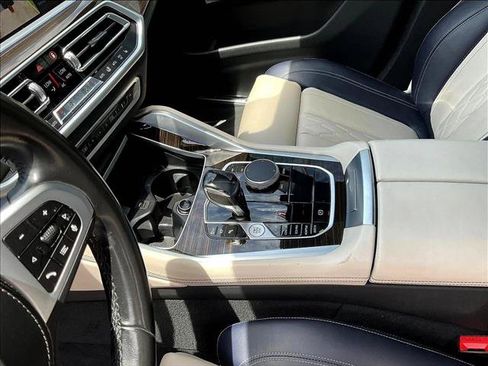 Used 2021 BMW X6 sDrive40i w/ M Sport Package RWD image 15