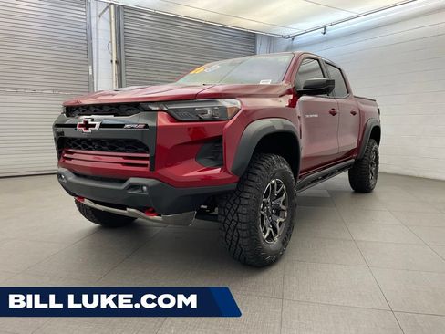 Used 2026 Chevrolet Colorado ZR2 w/ Technology Package AWD/4WD image 1