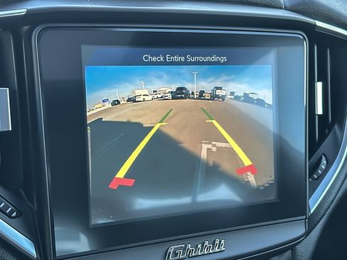 Used 2018 Maserati Ghibli image 18