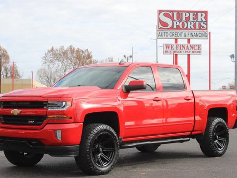 Used 2017 Chevrolet Silverado 1500 LT w/ Texas Edition image 8
