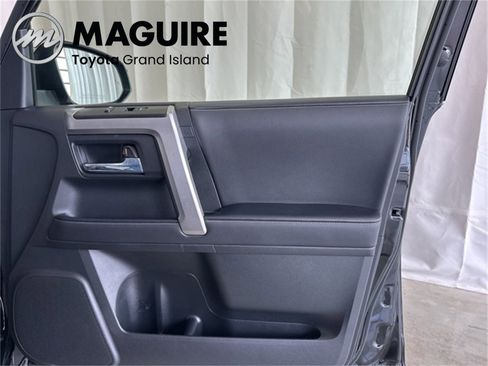 Used 2023 Toyota 4Runner SR5 Premium w/ Moonroof Package image 18