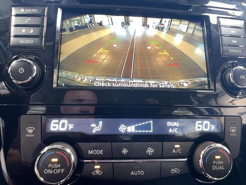Used 2022 Nissan Rogue Sport SV AWD/4WD image 10