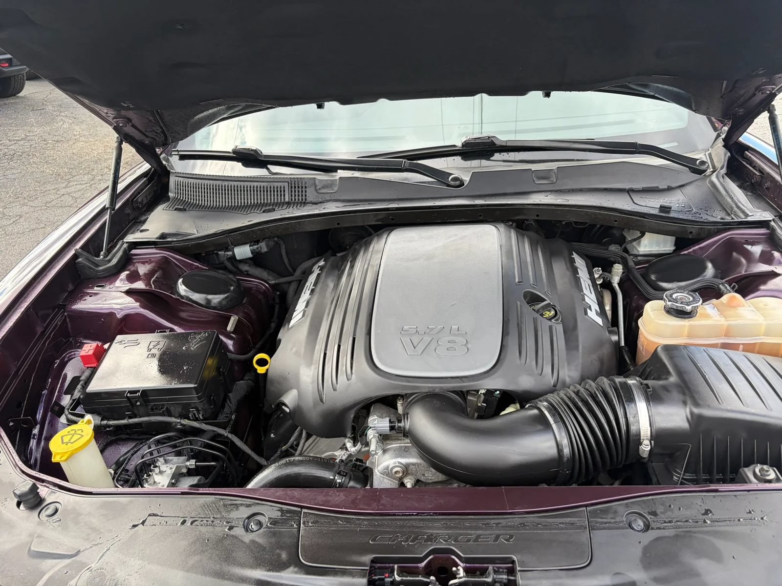 Used 2020 Dodge Charger R/T w/ Blacktop Package RWD image 9