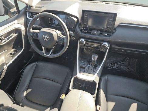 Used 2022 Toyota RAV4 XLE Premium AWD/4WD image 28