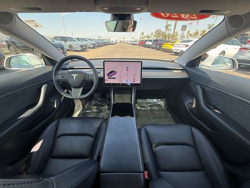 Used 2020 Tesla Model 3 Standard Range Plus image 14