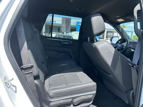 Used 2025 Chevrolet Tahoe LT AWD/4WD image 33