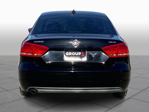 Used 2015 Volkswagen Passat 1.8T SE image 4