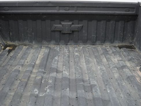 Used 2022 Chevrolet Silverado 2500 LT AWD/4WD image 9