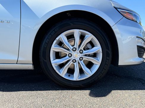 Used 2022 Chevrolet Malibu LT image 9