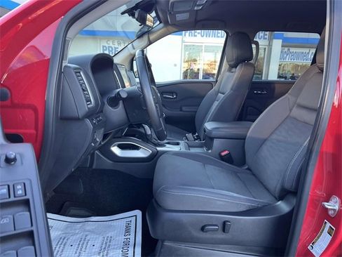 Used 2022 Nissan Frontier SV image 12